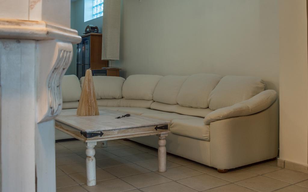 Sea View Suite Метана Экстерьер фото